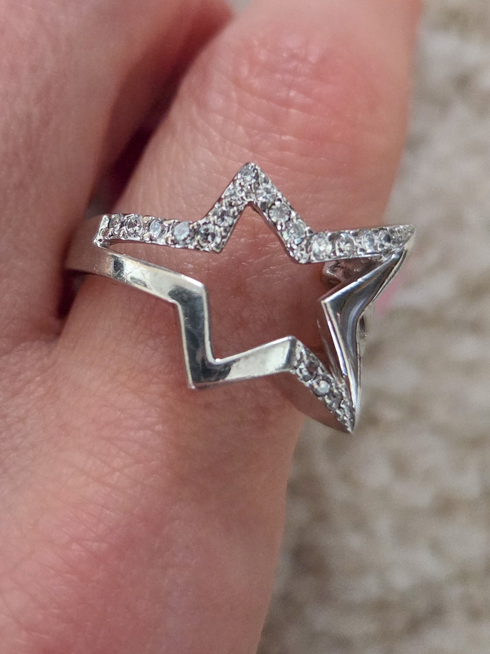 Sterling Silver Star Ring With CZ Size 6.5
